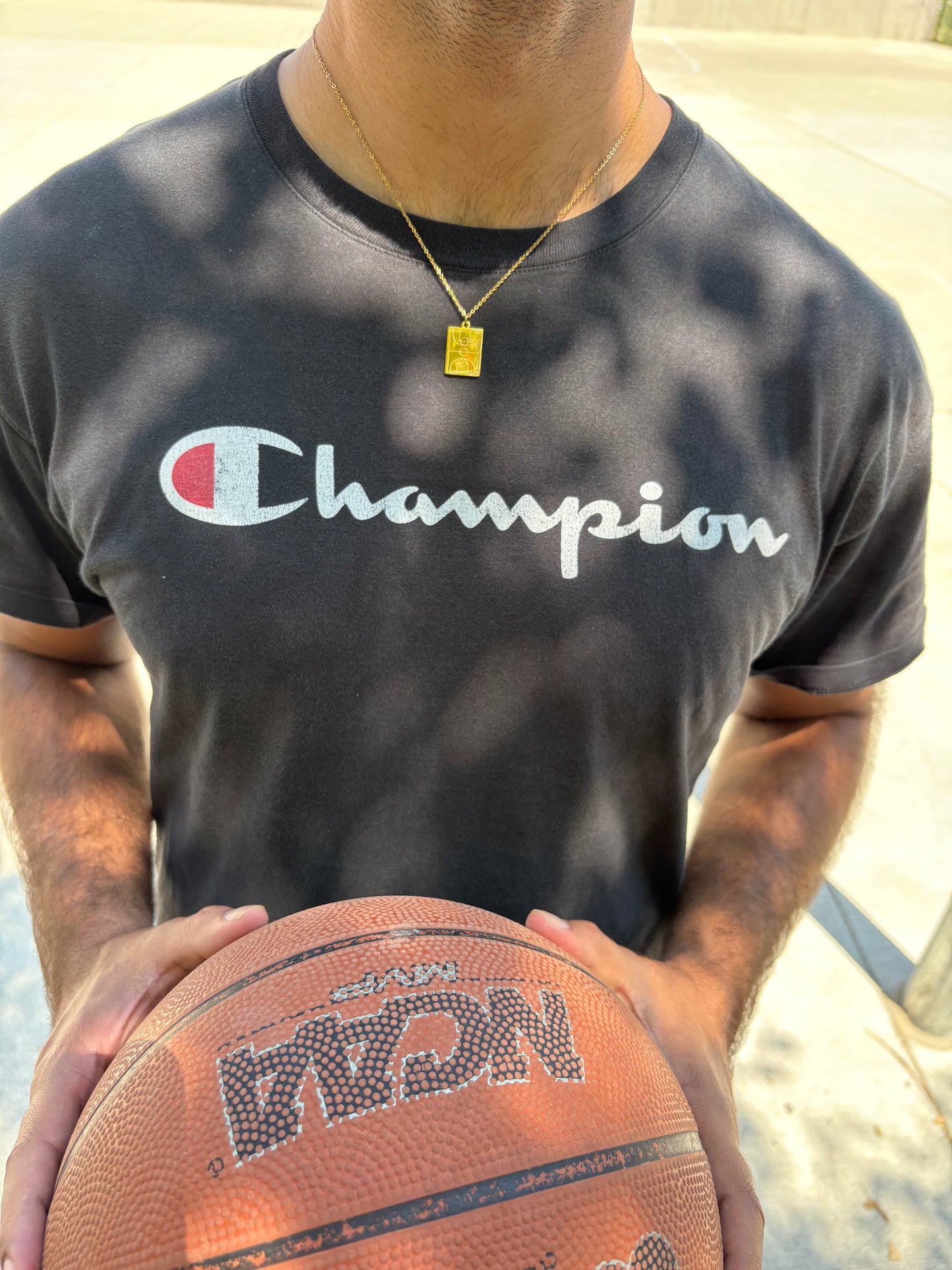 Basketball Court Pendant – Gold