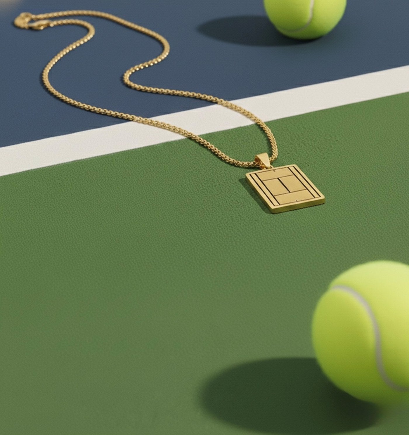 Tennis court pendant on court
